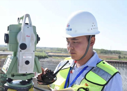 萬(wàn)和項(xiàng)管優(yōu)秀畢業(yè)生巡禮第四期— 不辱時(shí)代使命，奮斗無(wú)悔青春—第十七項(xiàng)目監(jiān)理部謝東坡