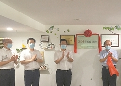 大力弘揚勞模精神、勞動精神、工匠精神